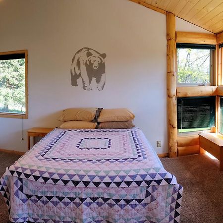 Bear Den Vacation Home Anchor Point Szoba fotó