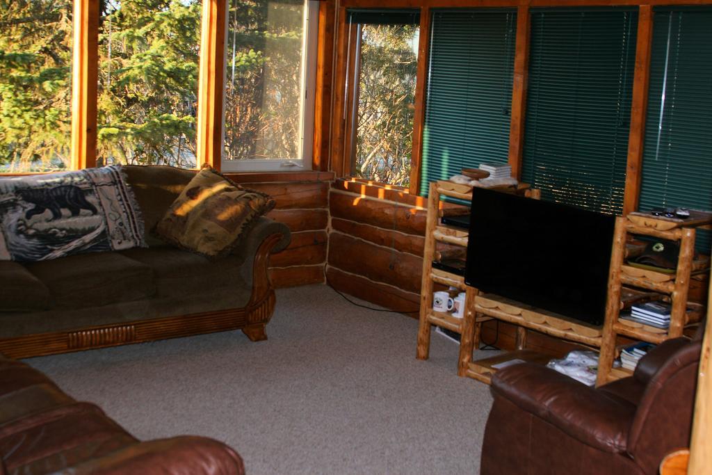 Bear Den Vacation Home Anchor Point Szoba fotó